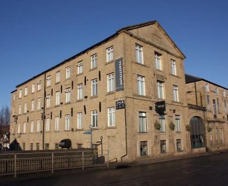 Cambridge Hotel Waterfront Brighouse Exterior foto